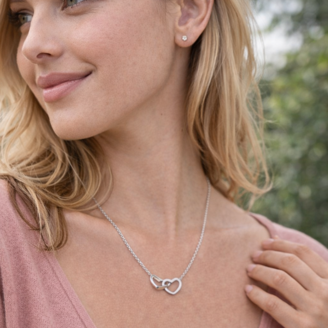 Colar Dois Corações Personalizados com Caixa Rosa Eterna