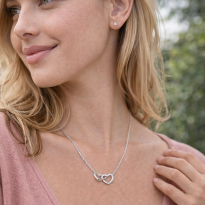 Colar Dois Corações Personalizados com Caixa Rosa Eterna