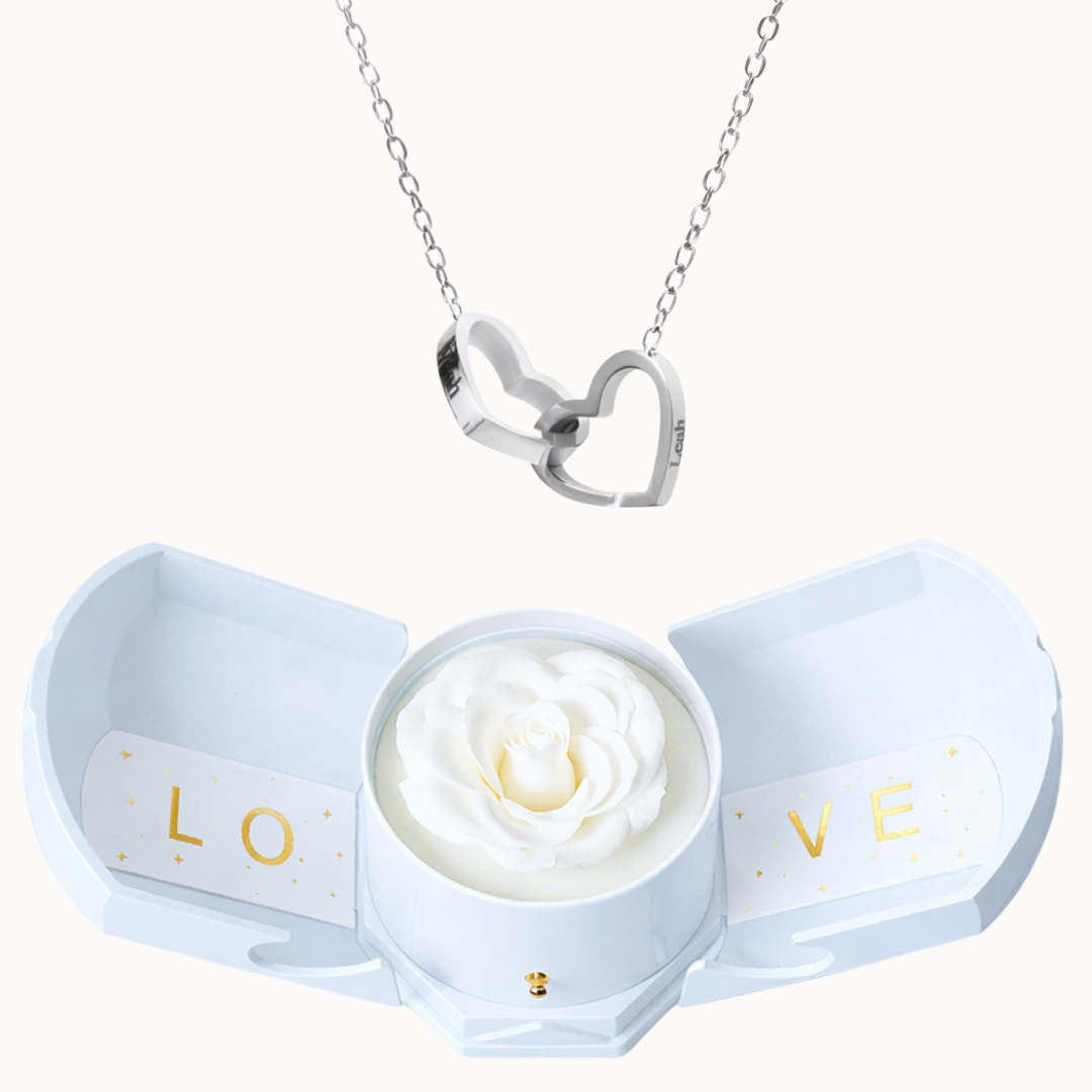 Caixa Rosa Eterna Florescer com Colar Dois Corações Personalizado