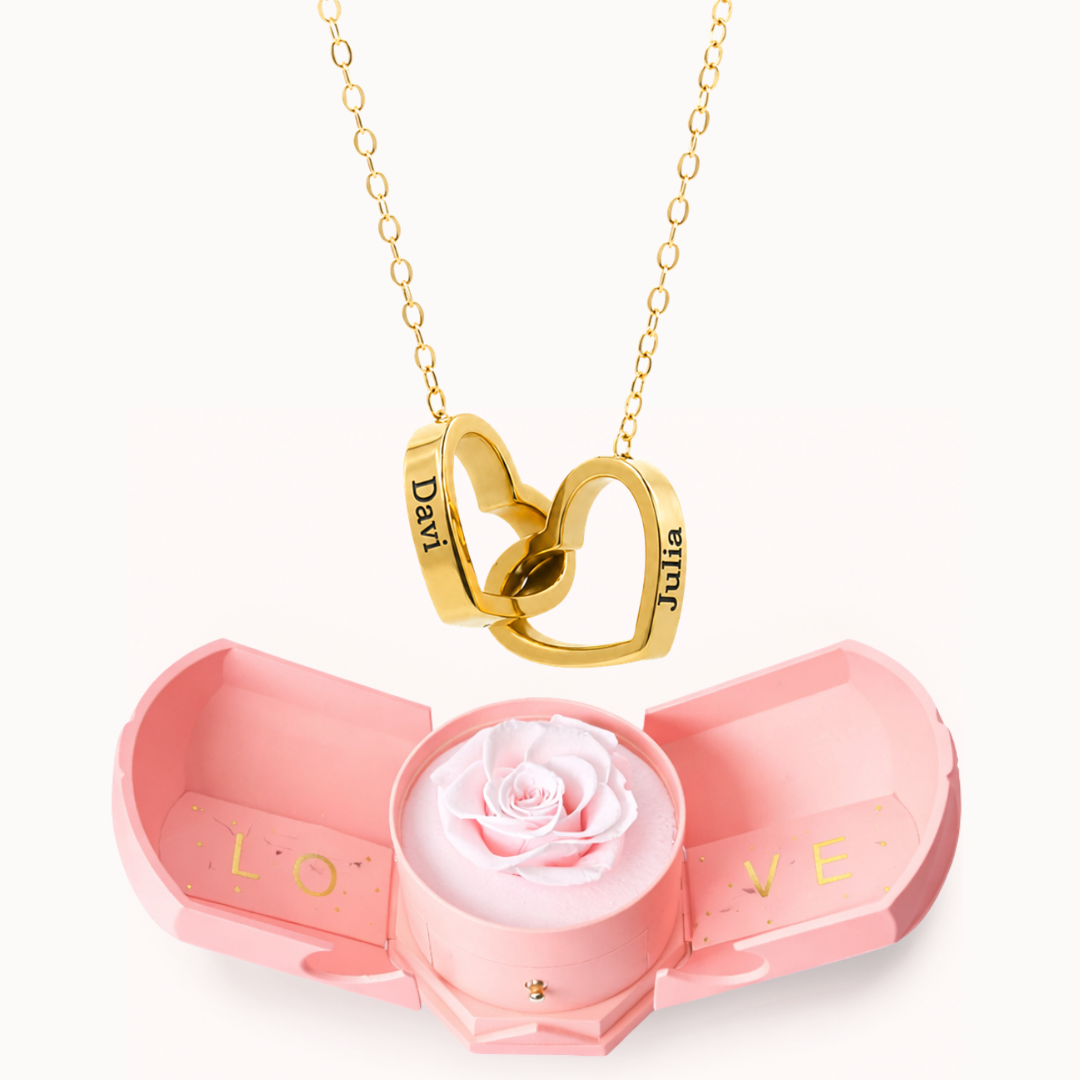 Colar Dois Corações Personalizados com Caixa Rosa Eterna