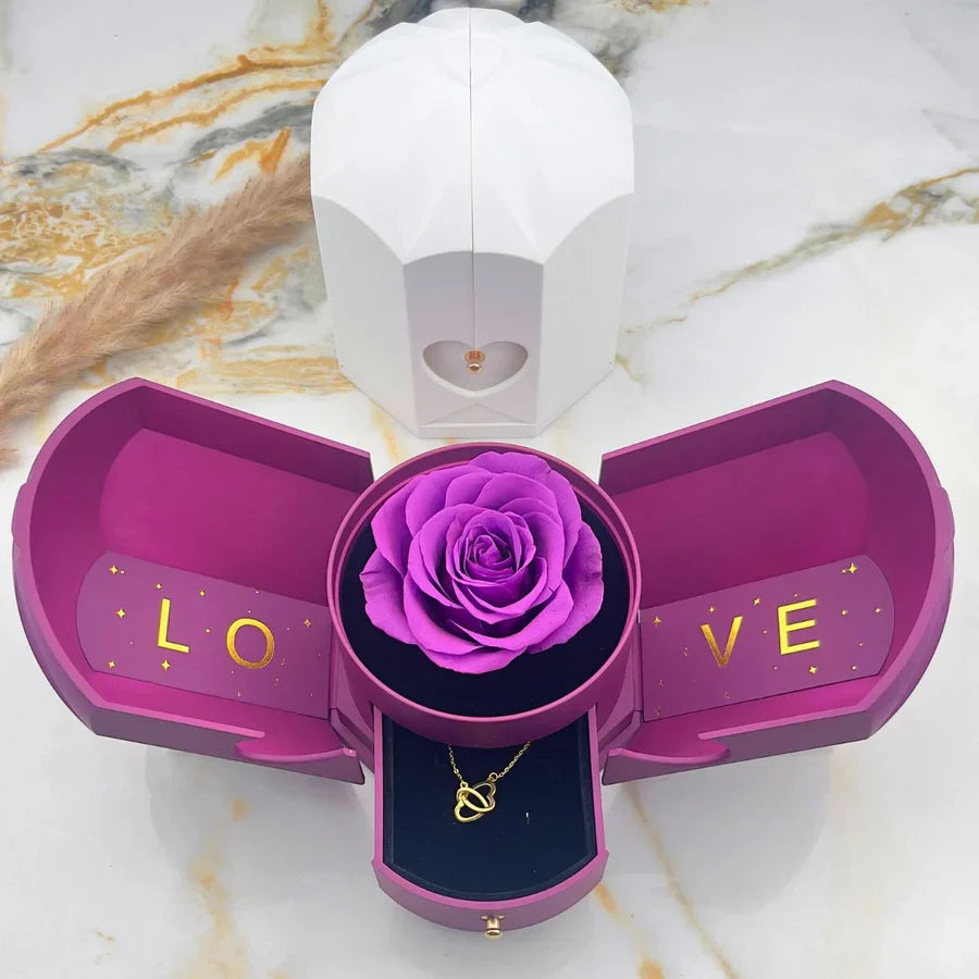 Caixa Rosa Eterna Florescer com Colar Dois Corações Personalizado