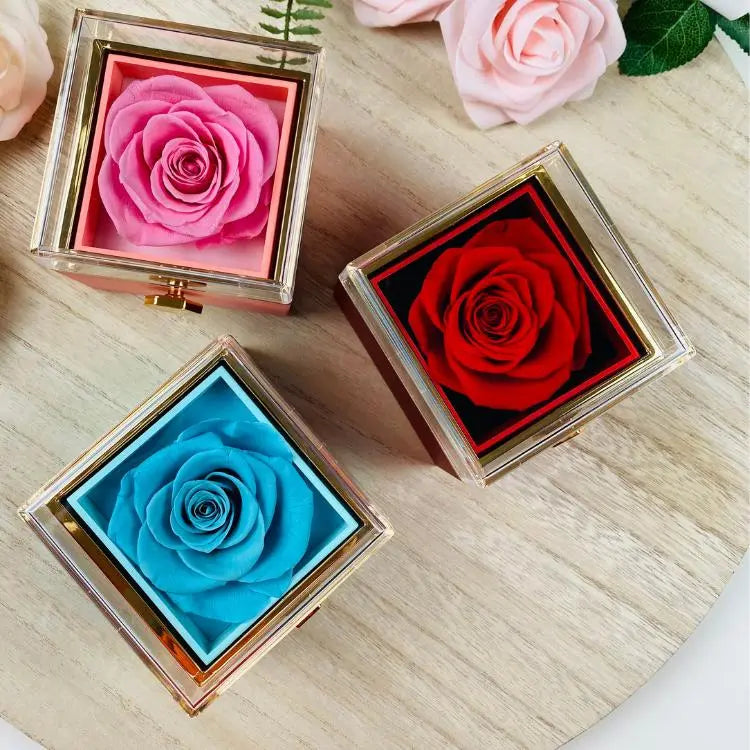 Caixa Rosa Eterna Rotativa & Colar Dois Corações Personalizado